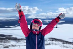Tarnaby Utforsakning Alpint Slalom Barn Ungdom Familj Glad Flicka 1